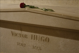 HUGO  Victor